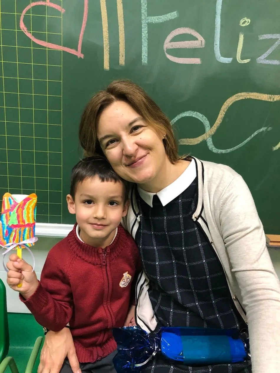 Foto 7 - Los m&aacute;s peque&ntilde;os del Colegio San Juan Bosco celebran con sus madres su D&iacute;a