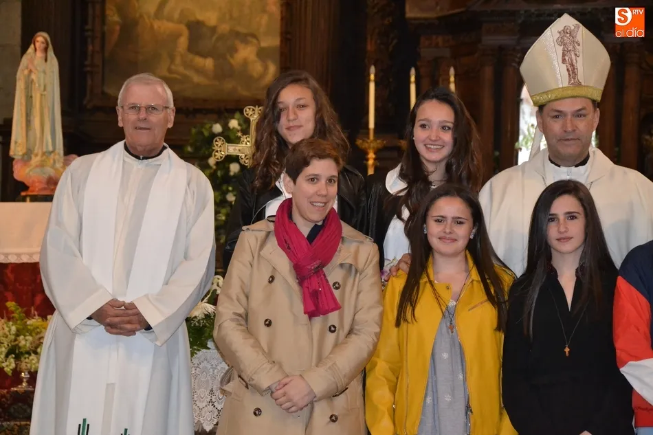 Foto 4 - Ocho j&oacute;venes mirobrigenses abren un mes repleto de confirmaciones en la Di&oacute;cesis  