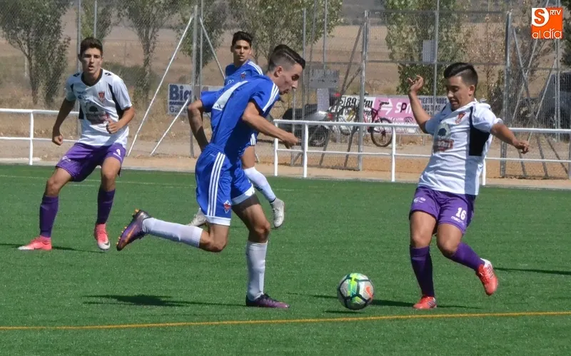 Foto 2 - El Juvenil del Ciudad Rodrigo anima a subir a ver el partidazo que jugar&aacute; este s&aacute;bado frente al...