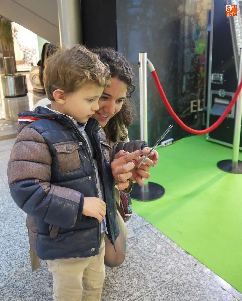 Foto 11 - Espejito m&aacute;gico&hellip; para celebrar el D&iacute;a de la Madre en el Centro Comercial El Tormes