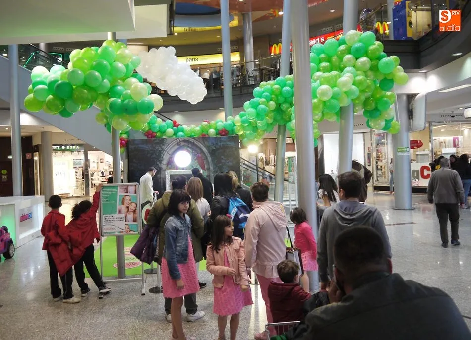 Foto 5 - Espejito m&aacute;gico&hellip; para celebrar el D&iacute;a de la Madre en el Centro Comercial El Tormes
