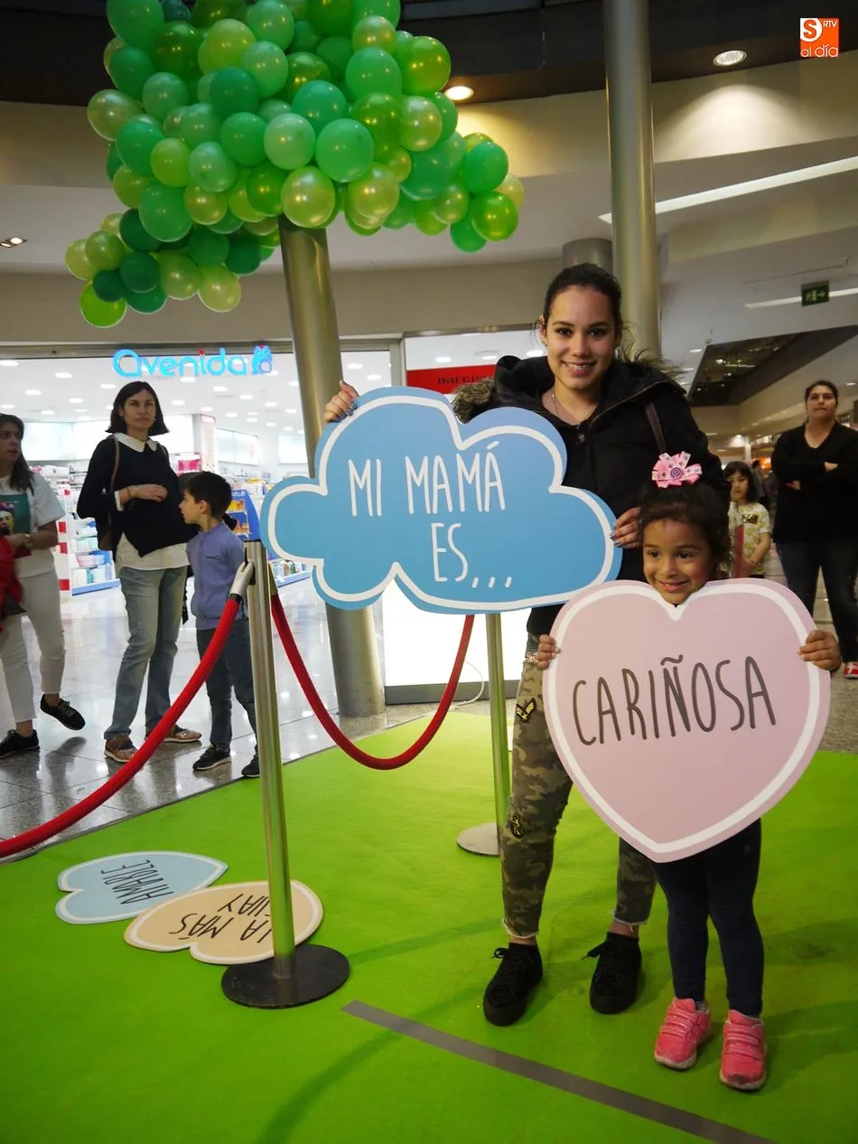 Foto 3 - Espejito m&aacute;gico&hellip; para celebrar el D&iacute;a de la Madre en el Centro Comercial El Tormes