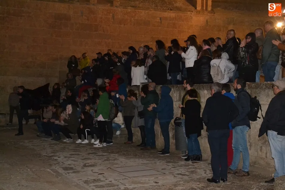 Foto 6 - M&aacute;s de un centenar de personas asiste al estreno oficial de la Ruta de los Malditos 2  