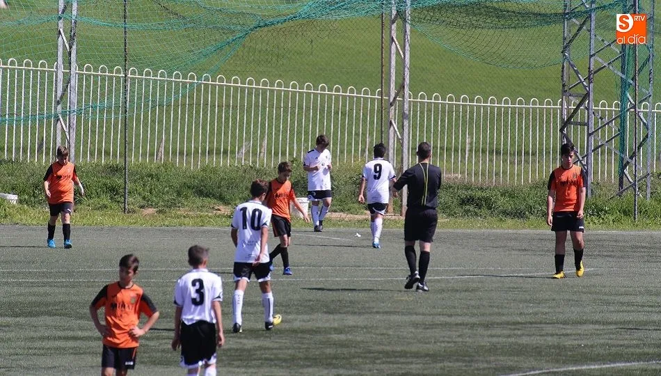 Foto 2 - Resultados, clasificaciones e im&aacute;genes de las categor&iacute;as de f&uacute;tbol provincial