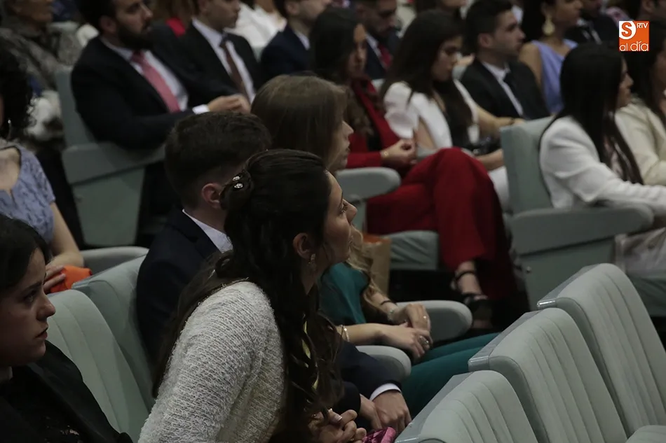 Foto 9 - Imposici&oacute;n de becas a los alumnos del Grado en Ingenier&iacute;a Qu&iacute;mica