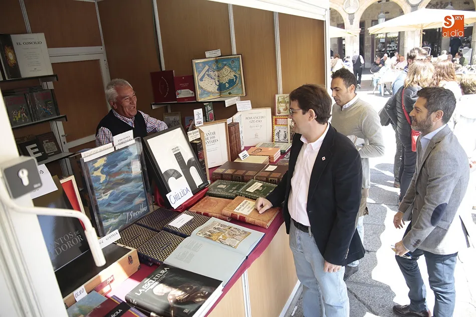 Foto 4 - La Plaza Mayor, la gran biblioteca de la Feria del Libro