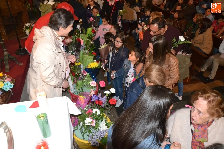 Foto 10 - Ni&ntilde;os de varios puntos de la Di&oacute;cesis crean una fuente para honrar a la Virgen Mar&iacute;a  