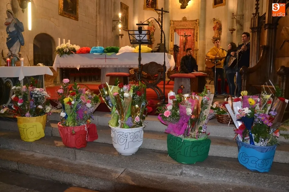 Foto 3 - Ni&ntilde;os de varios puntos de la Di&oacute;cesis crean una fuente para honrar a la Virgen Mar&iacute;a  
