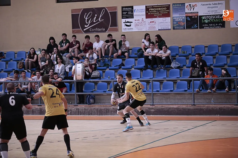 Foto 7 - Ecubus despide la temporada con una abultada derrota ante BM Soria (21-29)