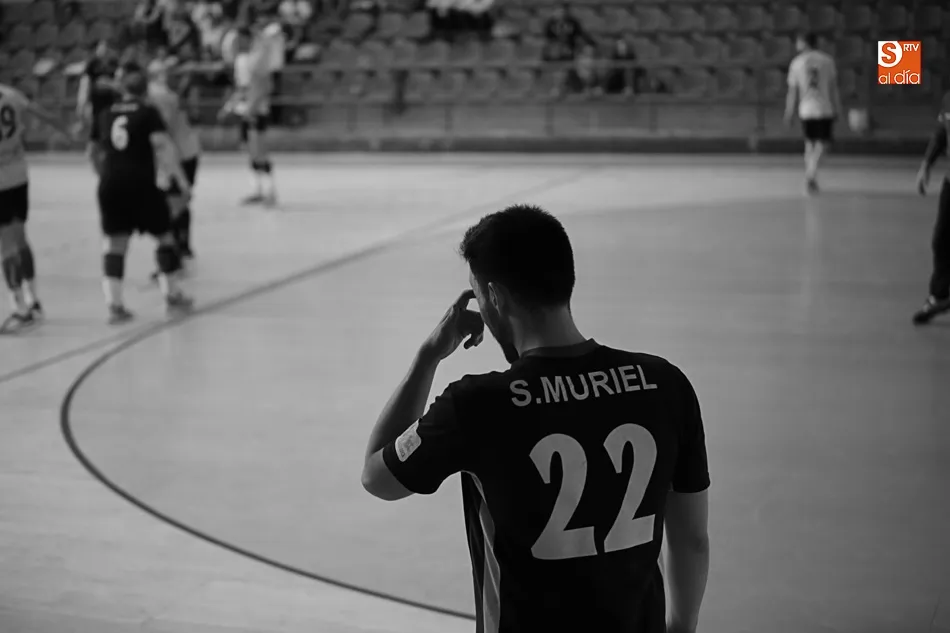 Foto 3 - Ecubus despide la temporada con una abultada derrota ante BM Soria (21-29)