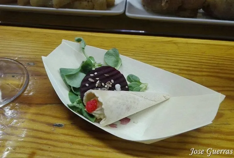 Foto 7 - Macotera se llena de visitantes y buena gastronom&iacute;a durante su X Feria del Pincho