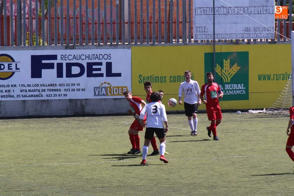 Foto 11 - El Navega dice adi&oacute;s a la Liga Nacional Juvenil tras caer en casa con el Burgos (0-2)