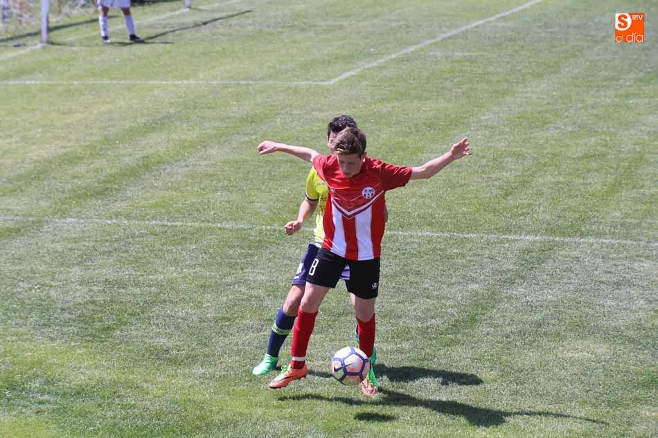 Foto 10 - Resultados, clasificaciones e im&aacute;genes de las categor&iacute;as de f&uacute;tbol provincial