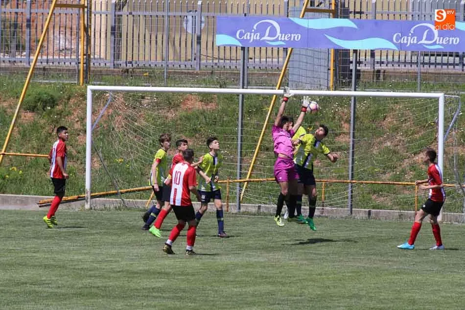 Foto 5 - Resultados, clasificaciones e im&aacute;genes de las categor&iacute;as de f&uacute;tbol provincial