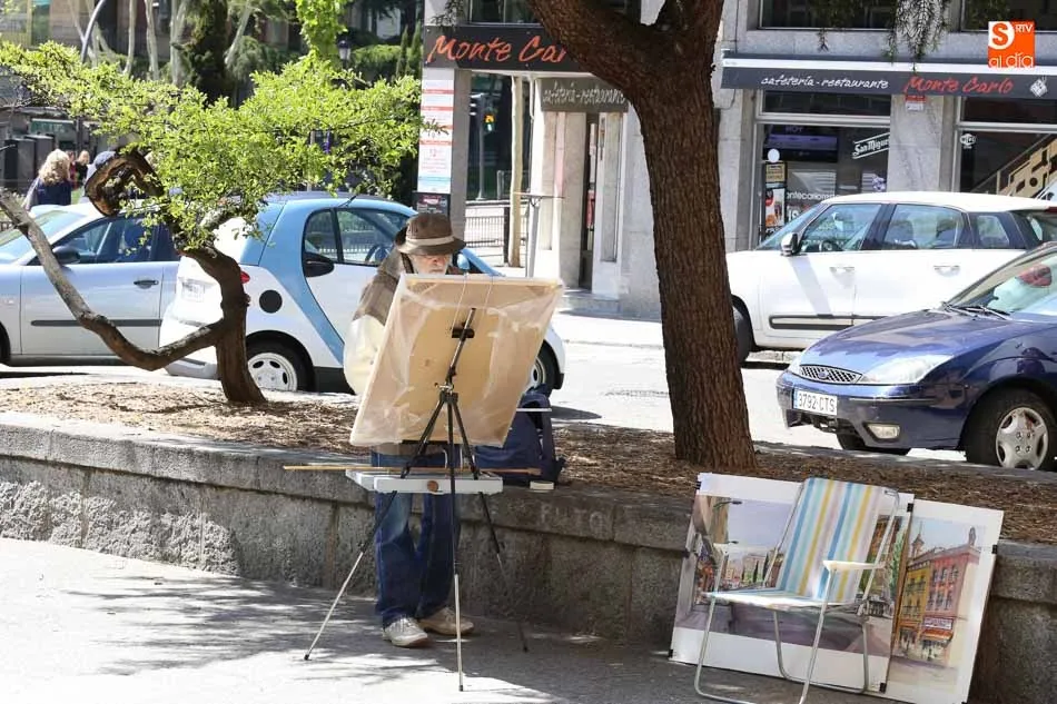 Foto 5 - El barrio del Oeste inspira a los participantes del concurso de pintura r&aacute;pida