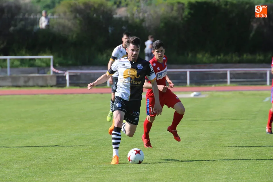 Foto 8 - El Numancia B se suma a la fiesta de Unionistas campe&oacute;n con una contundente victoria (0-3)