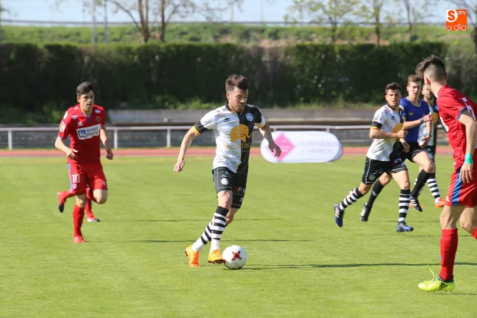Foto 6 - El Numancia B se suma a la fiesta de Unionistas campe&oacute;n con una contundente victoria (0-3)