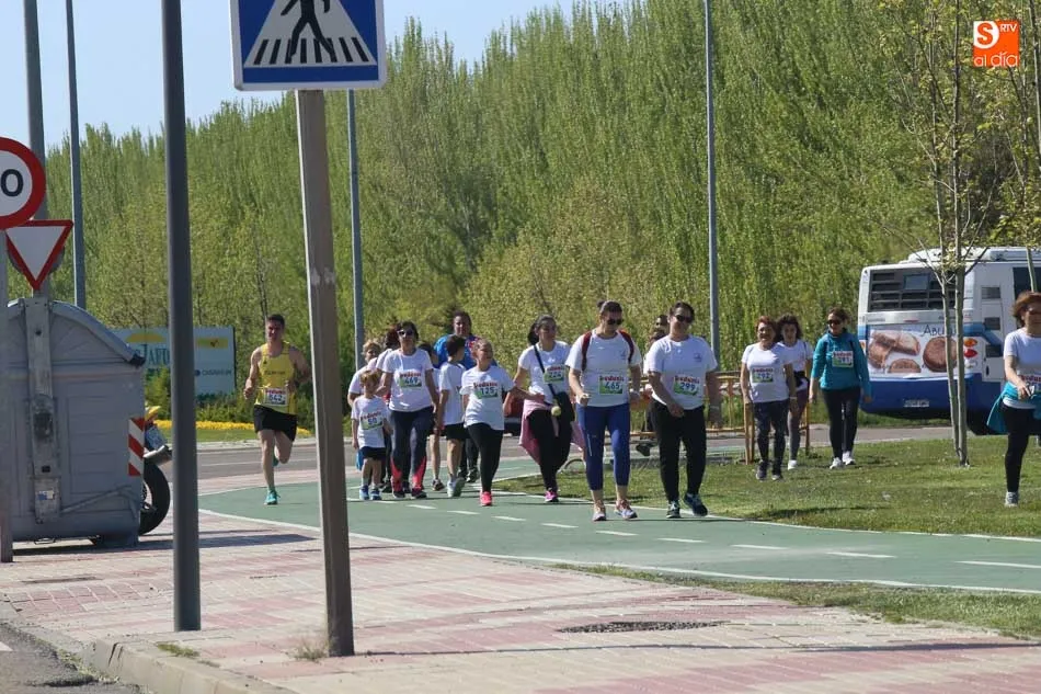 Foto 10 - El colegio Misioneras de la Providencia celebra la segunda edici&oacute;n de su carrera
