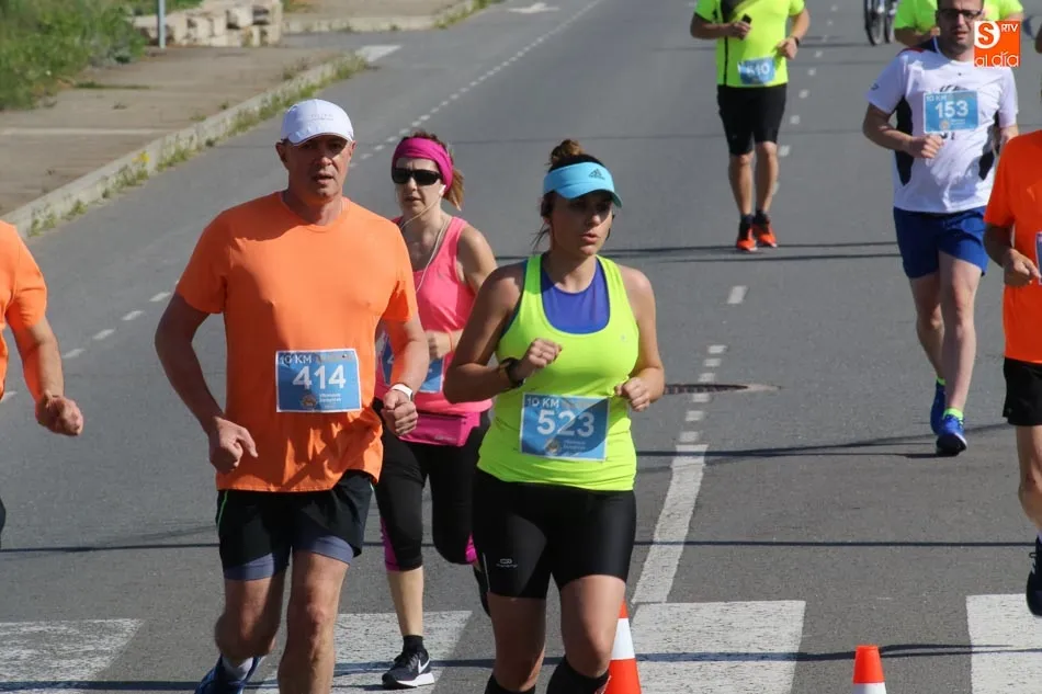 Foto 9 - Los 10 kil&oacute;metros de Gudino debutan en Villamayor con una amplia participaci&oacute;n y con intencion de ...