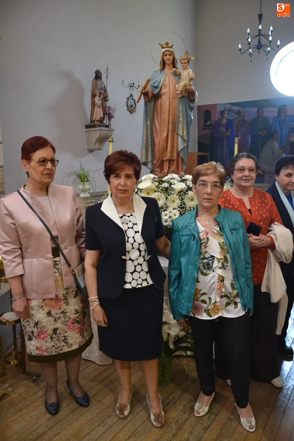 Foto 6 - La Virgen de los Remedios recorre las calles de San Crist&oacute;bal en el D&iacute;a de la Madre  