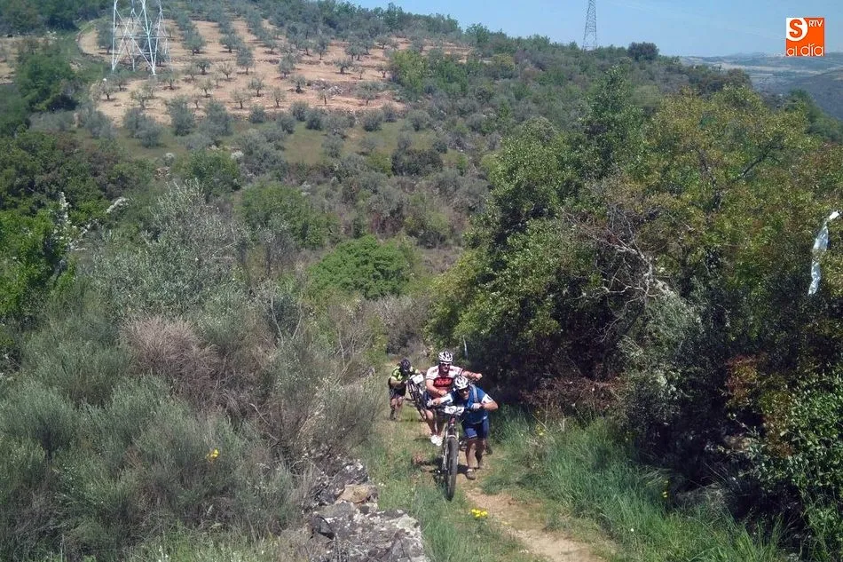Foto 5 - La III BTT Pozo de los Humos muestra las arribes m&aacute;s agrestes  