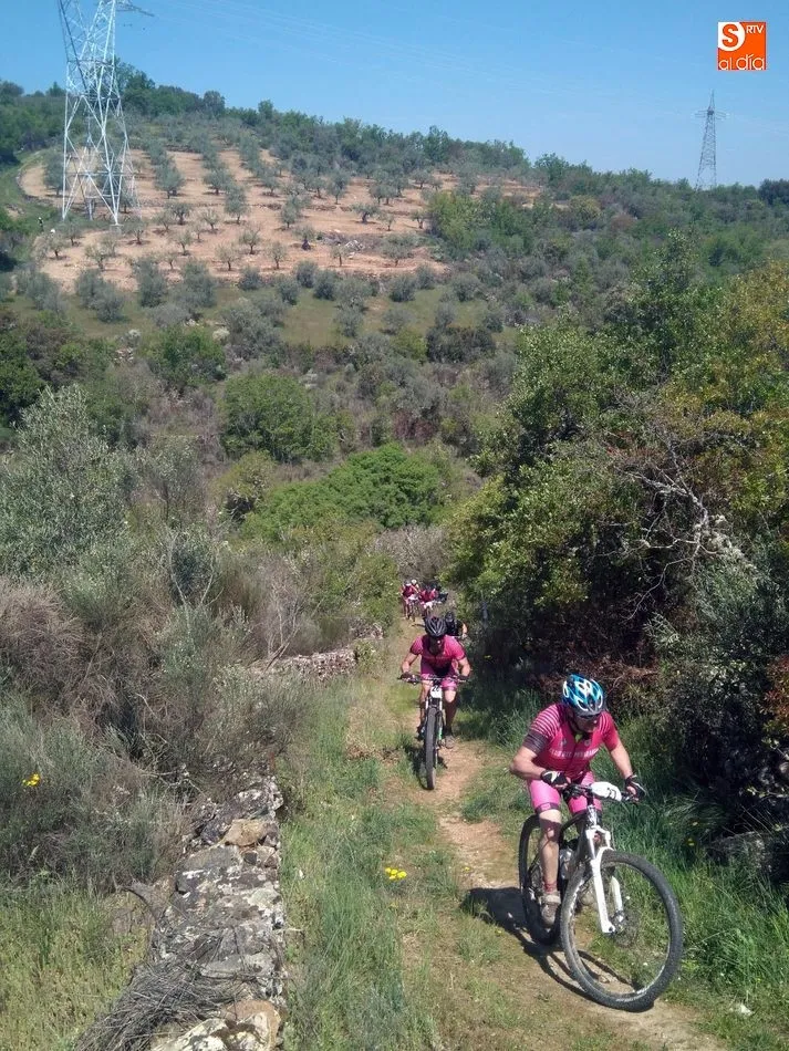 Foto 3 - La III BTT Pozo de los Humos muestra las arribes m&aacute;s agrestes  