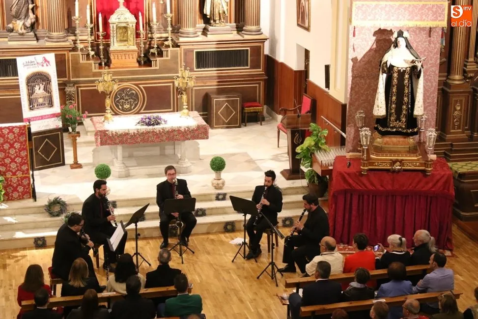 El quinteto de clarinetes albenses deleitó al público durante más de una hora