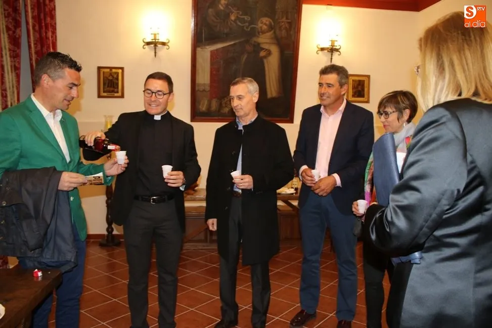 Foto 6 - Memorable concierto de &Eacute;vano para inaugurar el renovado claustro de los carmelitas