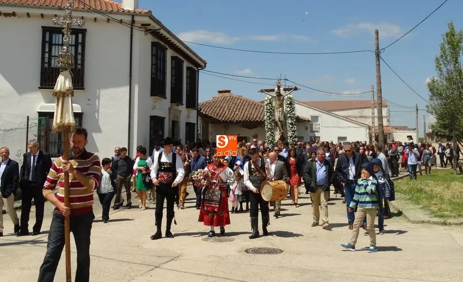 Foto 2 - Culminan las fiestas del Cristo de la piedad de Palencia de Negrilla  