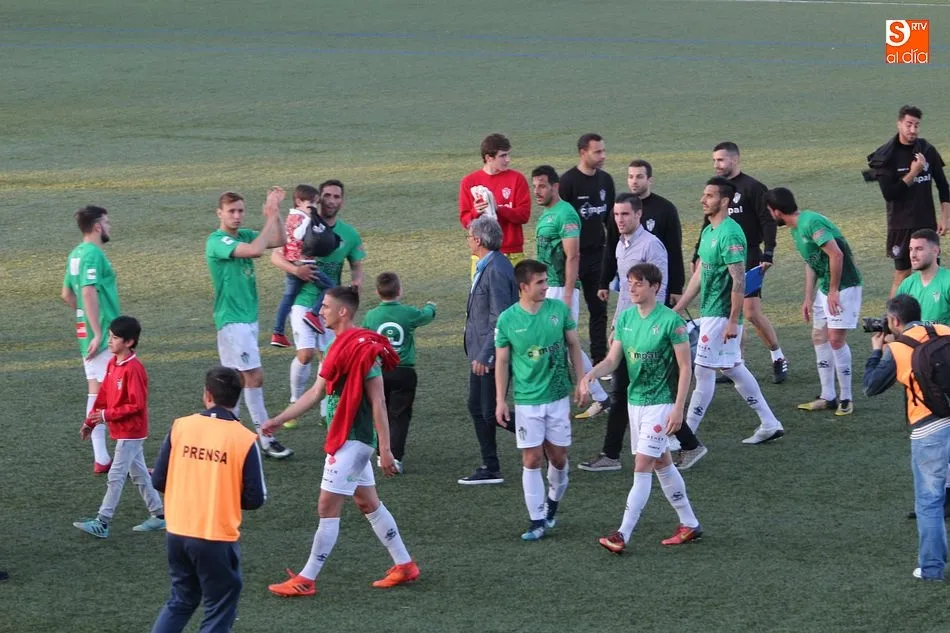 Foto 10 - El CD Guijuelo logra la salvaci&oacute;n sufriendo ante el Atl&eacute;tico de Madrid B (0-0)