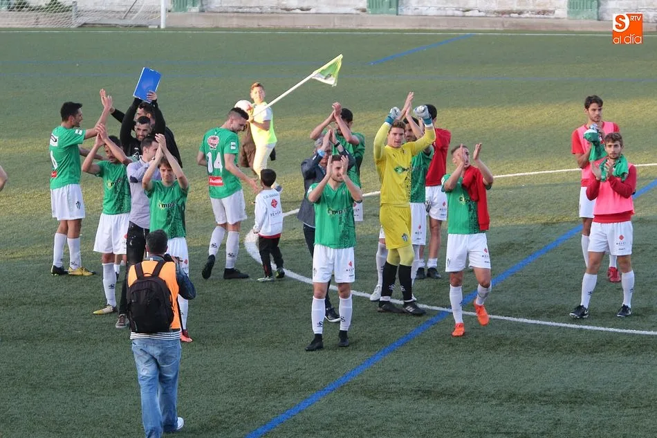 Foto 9 - El CD Guijuelo logra la salvaci&oacute;n sufriendo ante el Atl&eacute;tico de Madrid B (0-0)