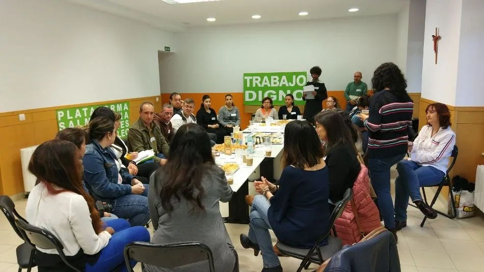 Foto 2 - Cerca de 20 entidades salmantinas denuncian la precarizaci&oacute;n del empleo y la econom&iacute;a sumergida  