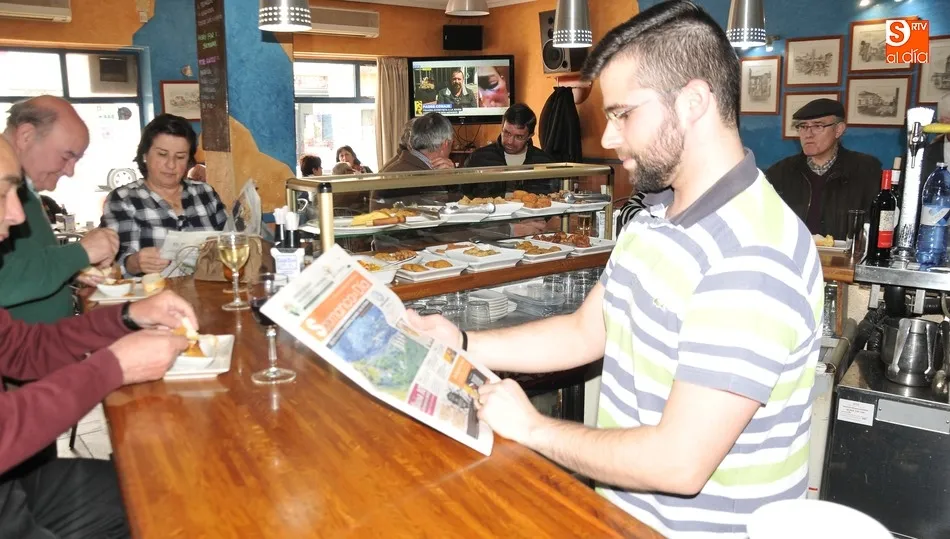 Buena acogida en El Abadengo de este nuevo número de SALAMANCA AL DÍA / ESTER CORREDERA