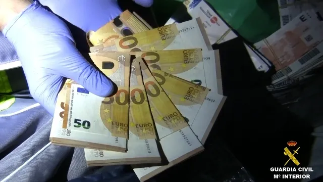 Foto 3 - Once detenidos de un grupo criminal dedicado a robar con violencia a representantes de joyer&iacute;a