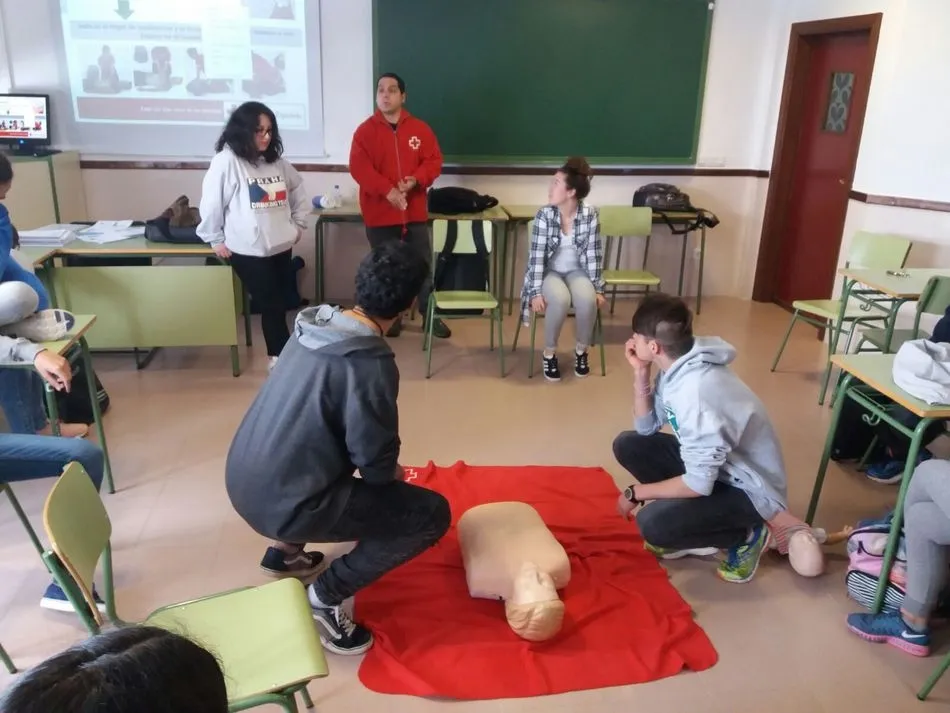 Foto 2 - Cruz Roja ense&ntilde;a&nbsp;primeros auxilios en 16 centros escolares de Salamanca  