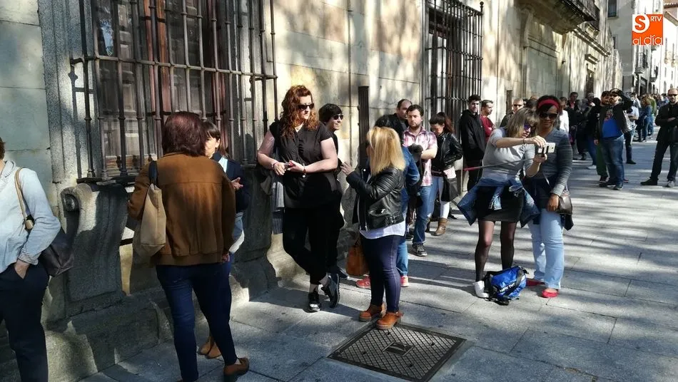 Foto 9 - Respuesta multitudinaria a las pruebas para contratar a 100 figurantes en Salamanca