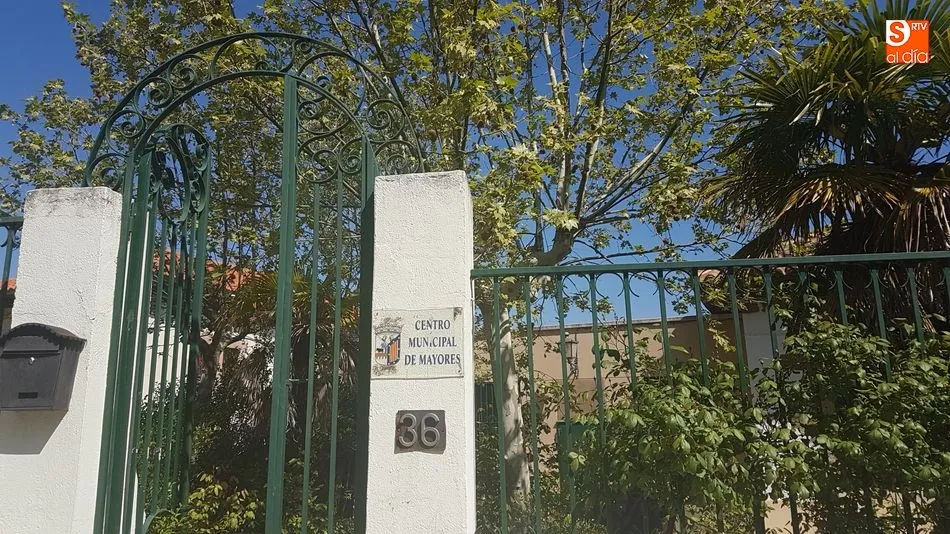 Foto 10 - El Ayuntamiento invertir&aacute; m&aacute;s 117.000 euros en la restauraci&oacute;n del Centro de Mayores de Tejares
