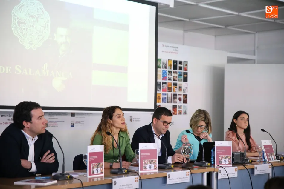 Foto 6 - Treinta estudiantes colaboran en un estudio sobre el periodismo radiof&oacute;nico actual