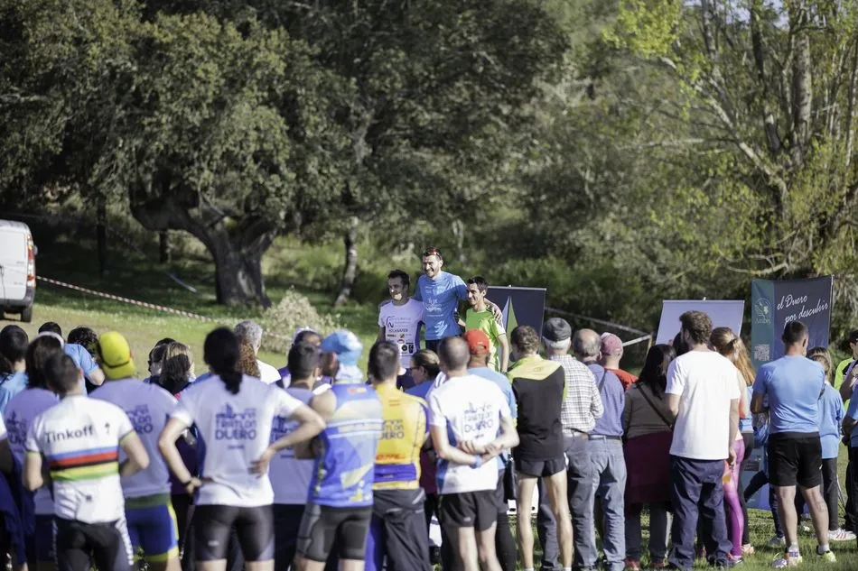 Foto 6 - Argusino recupera la misa por todos los difuntos  