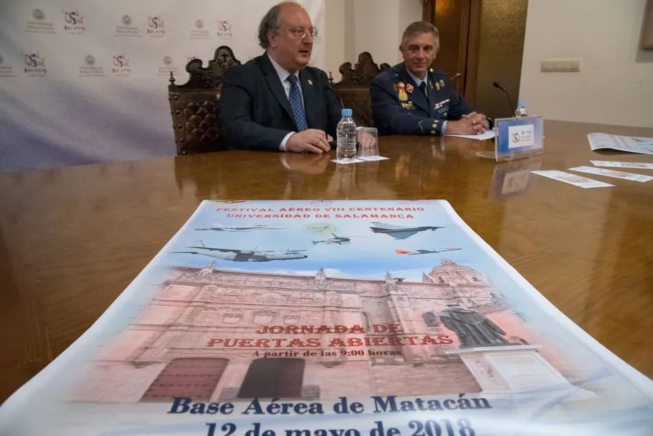 Foto 3 - La Universidad de Salamanca recibir&aacute; un homenaje a&eacute;reo por sus ocho siglos de historia  