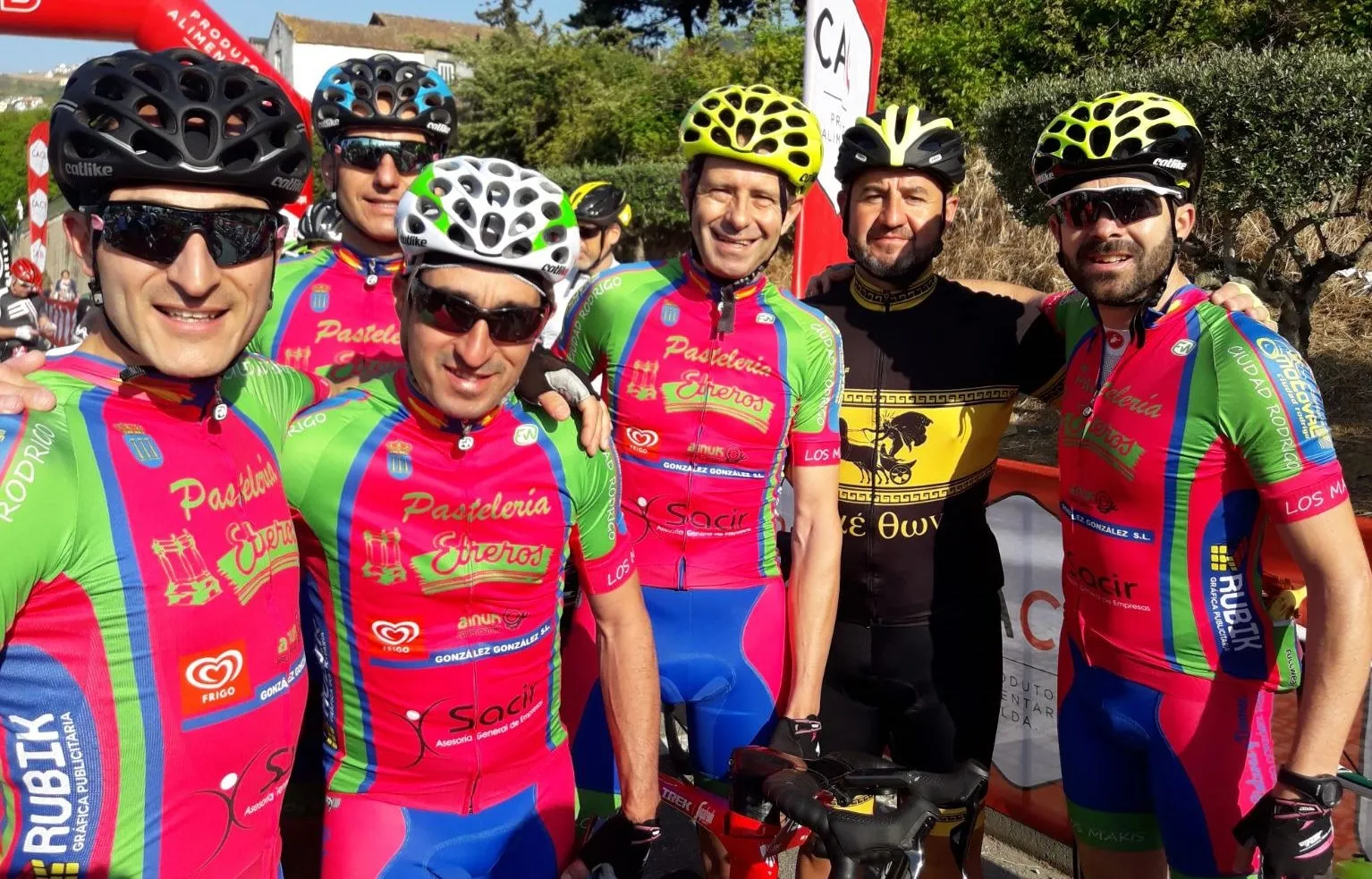 Los Makis coinciden con Alberto Contador en la Love Tiles Douro Granfondo de Portugal  