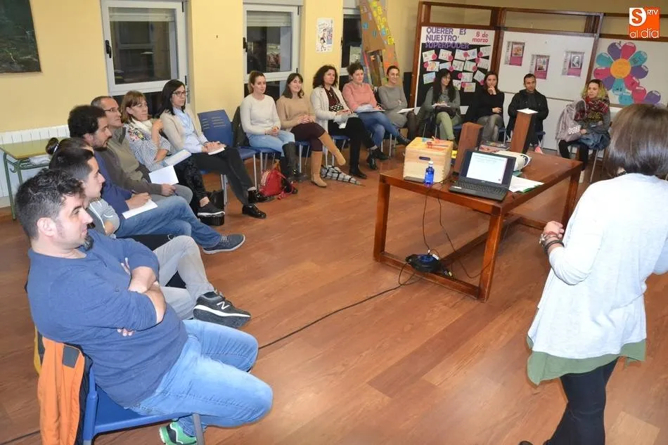 Anterior sesión de la Escuela de Igualdad para Educadores