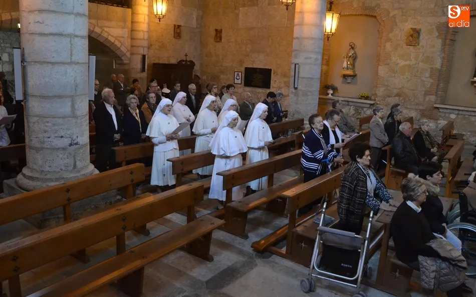 Foto 7 - El Obispo preside el d&iacute;a grande en honor a la Virgen de la Salud de los Enfermos  