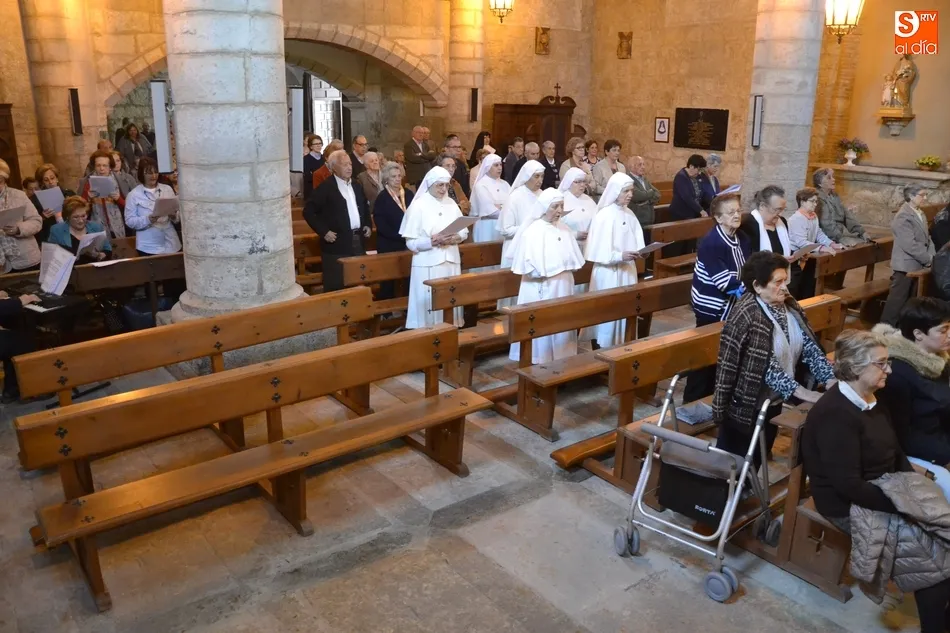 Foto 8 - El Obispo preside el d&iacute;a grande en honor a la Virgen de la Salud de los Enfermos  