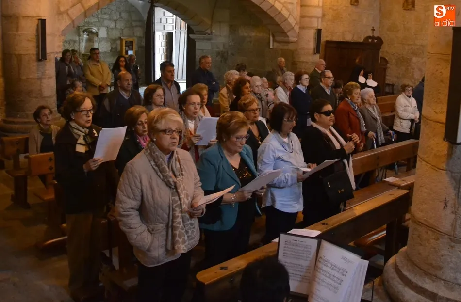 Foto 5 - El Obispo preside el d&iacute;a grande en honor a la Virgen de la Salud de los Enfermos  