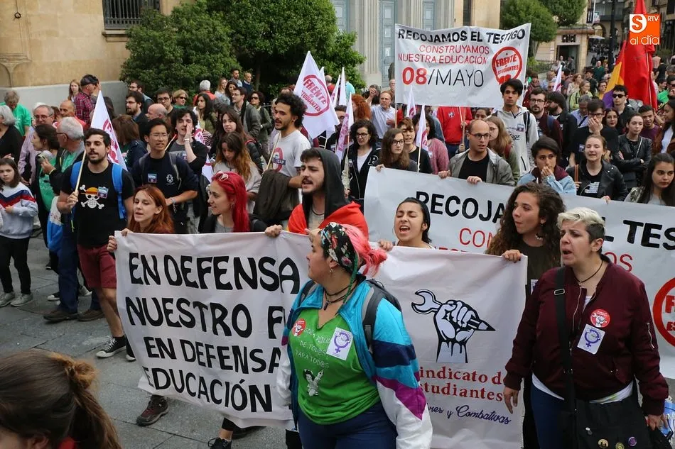 Foto 11 - &lsquo;Nos est&aacute;n robando la educaci&oacute;n y la vamos a recuperar&rsquo;, la Marea Verde recorre de nuevo las...