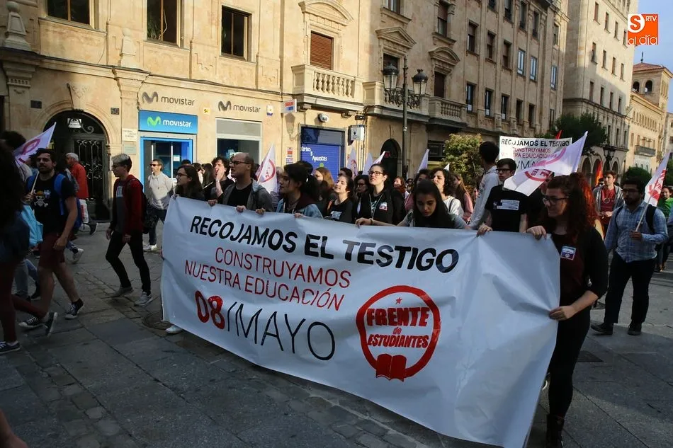 Foto 5 - &lsquo;Nos est&aacute;n robando la educaci&oacute;n y la vamos a recuperar&rsquo;, la Marea Verde recorre de nuevo las...