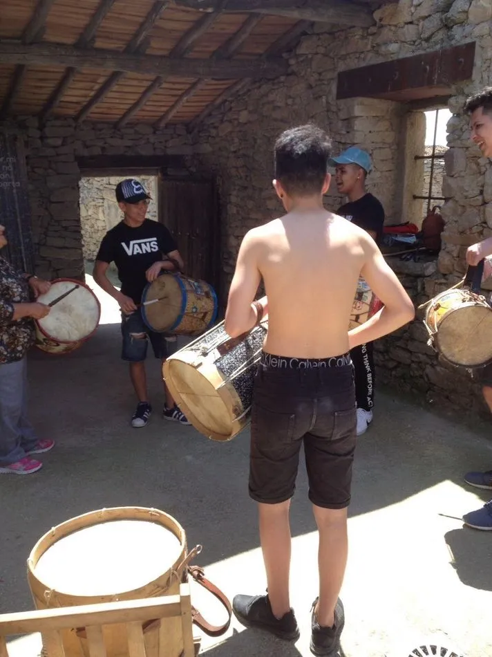 Foto 2 - Gejo de los Reyes recibe la visita de alumnos del IES Venancio Blanco  