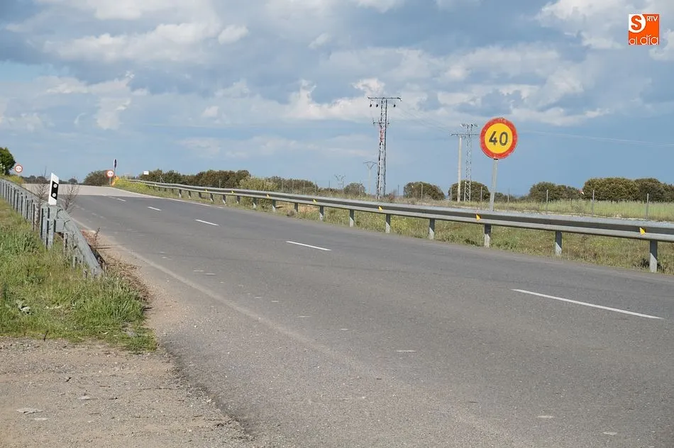Foto 4 - Comienzan los trabajos de mejora en la DSA-136 entre la A-66 y Aldeavieja de Tormes