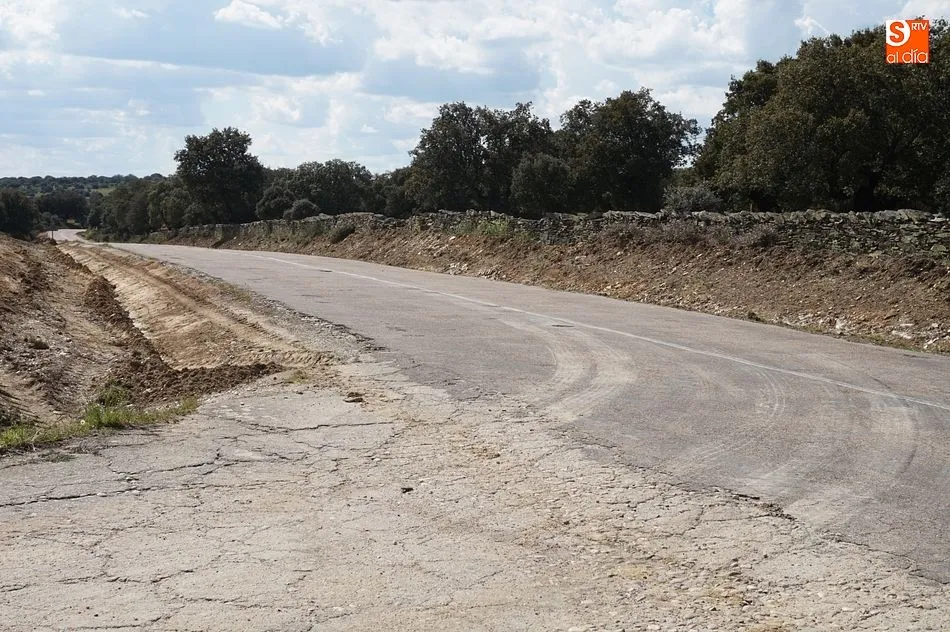 Foto 3 - Comienzan los trabajos de mejora en la DSA-136 entre la A-66 y Aldeavieja de Tormes